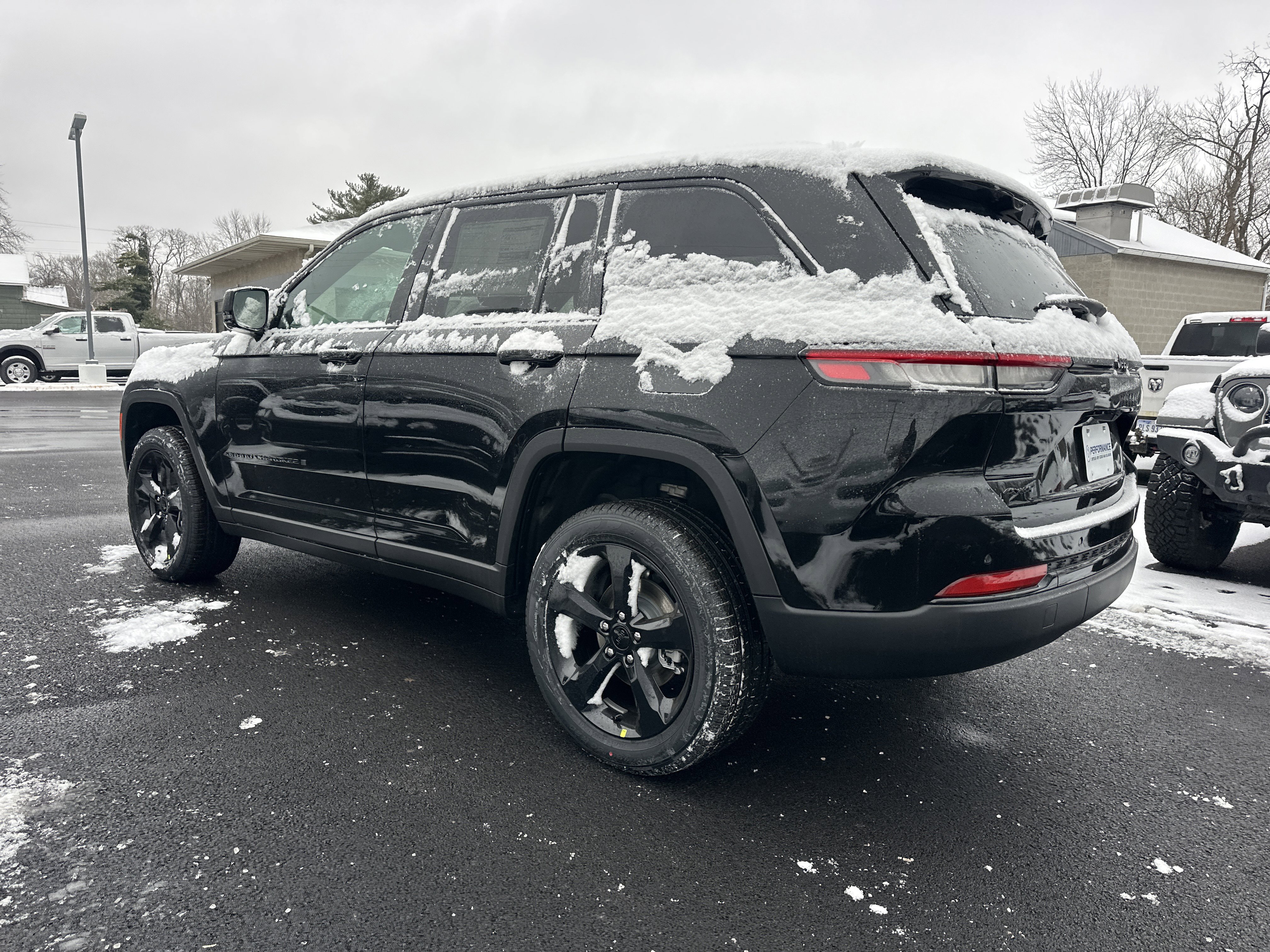 New 2025 Jeep Grand Cherokee Limited image 24
