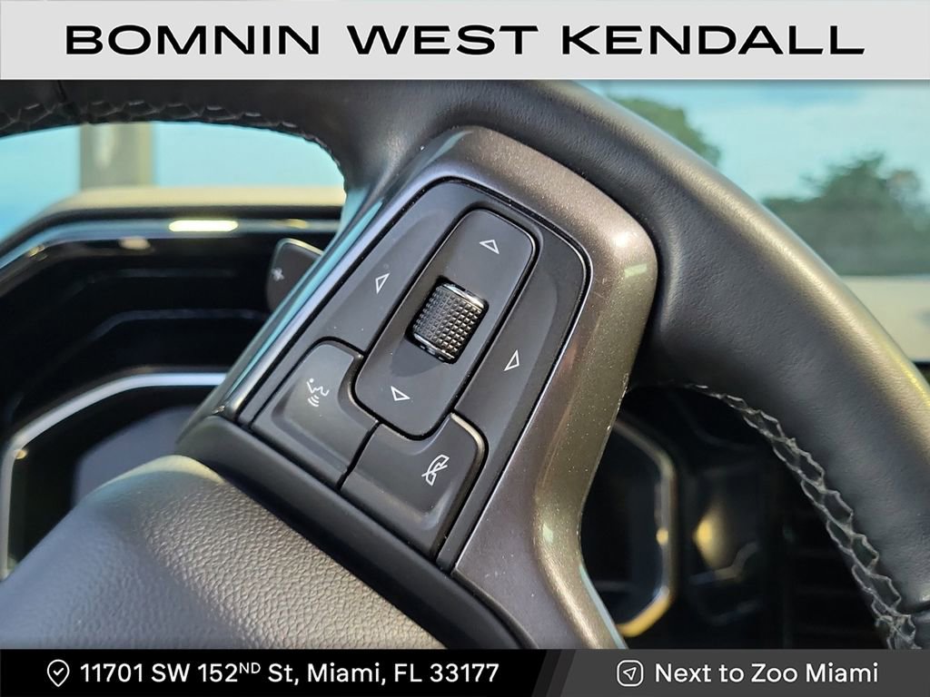 Used 2024 Chevrolet Silverado 1500 High Country image 16