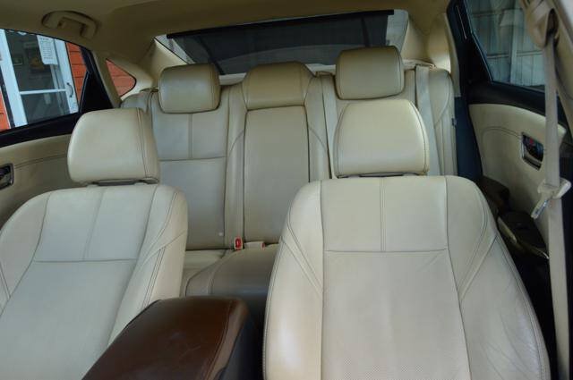 Used 2013 Toyota Avalon Limited FWD image 16