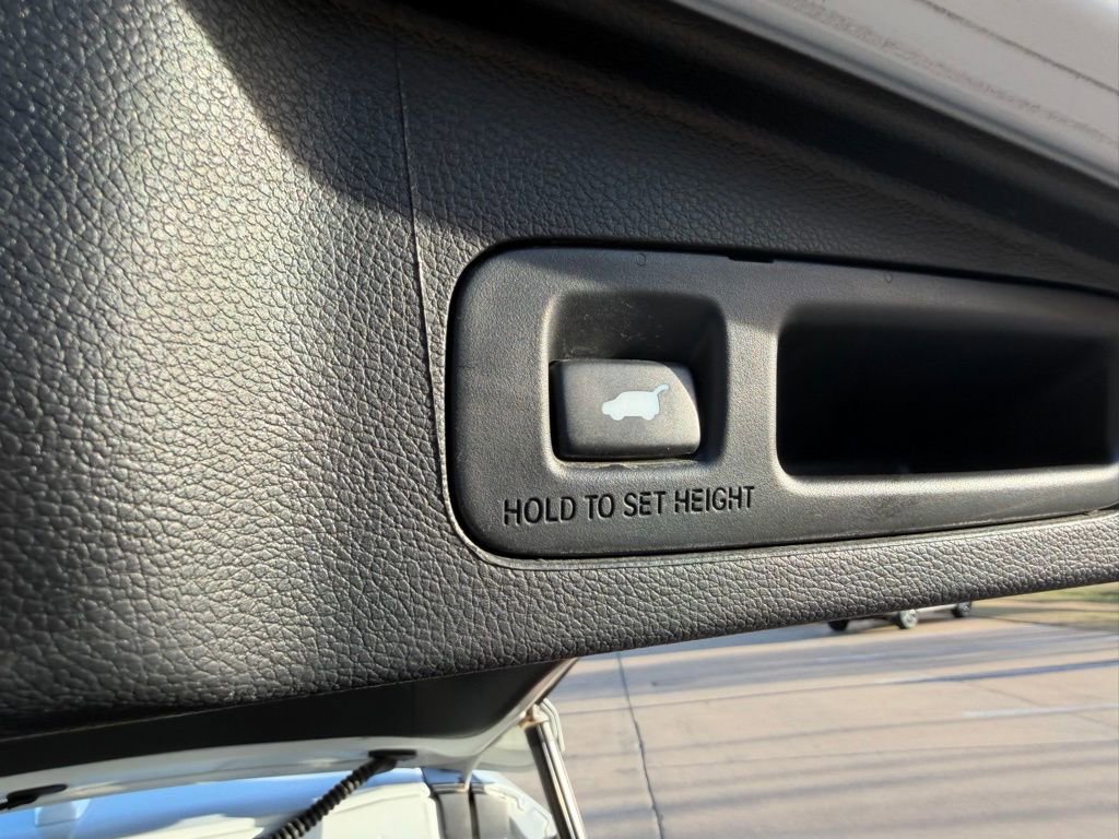 Used 2019 Honda CR-V Touring image 32