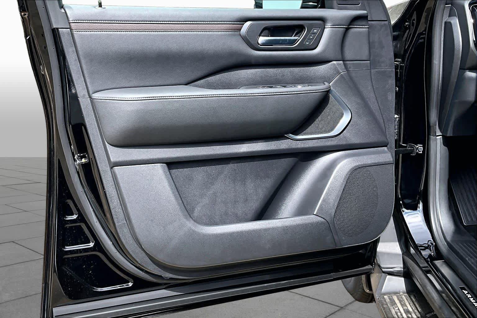 New 2027 Nissan Armada Platinum AWD/4WD image 14