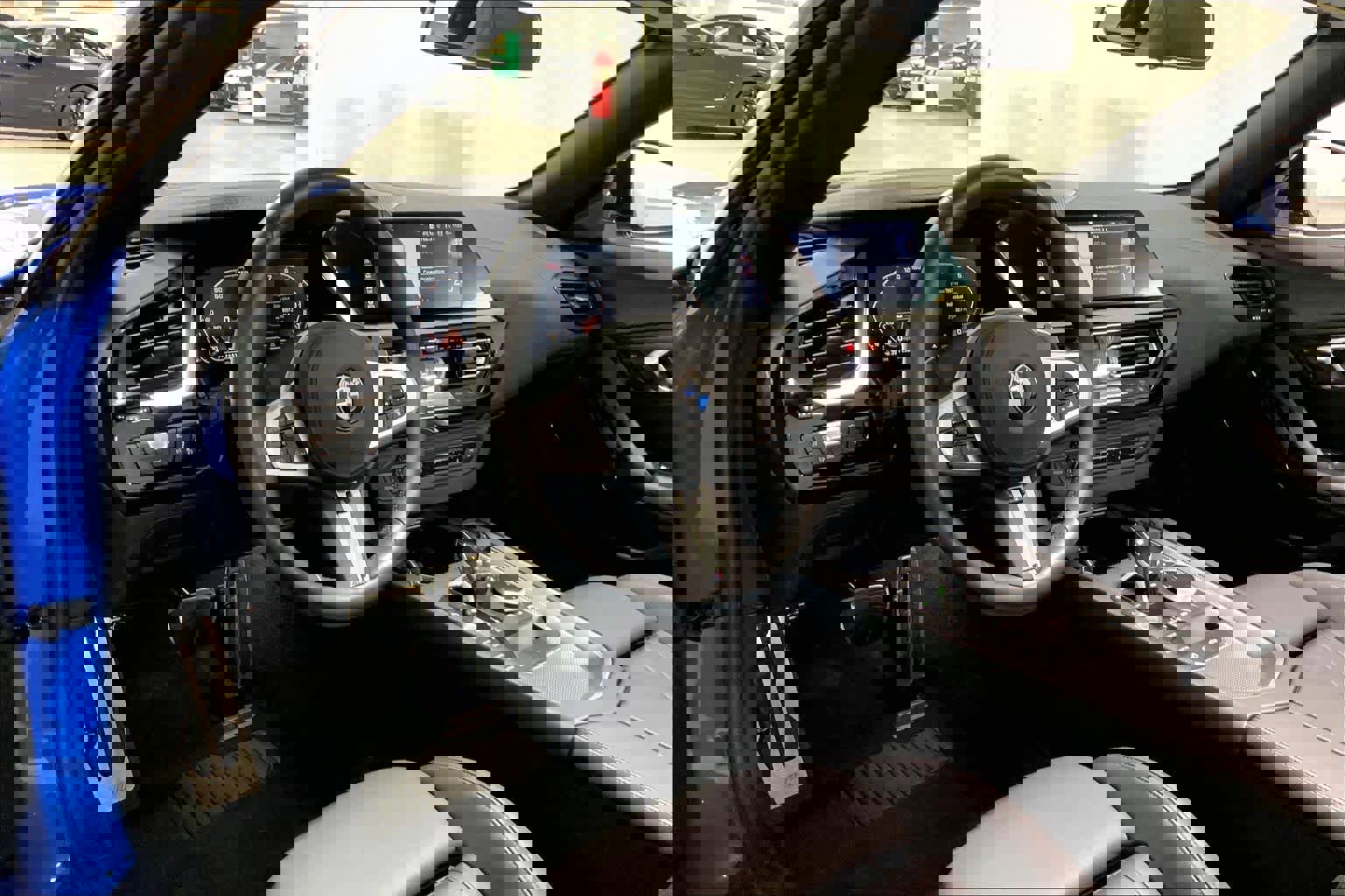 Used 2020 BMW Z4 M40i w/ Premium Package image 17