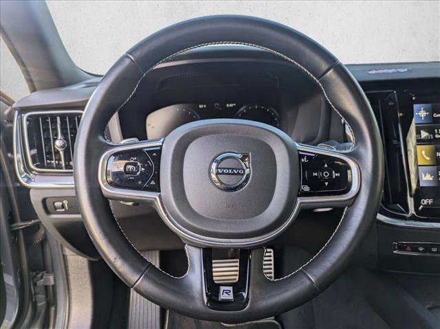 Used 2019 Volvo S60 T6 R-Design image 11