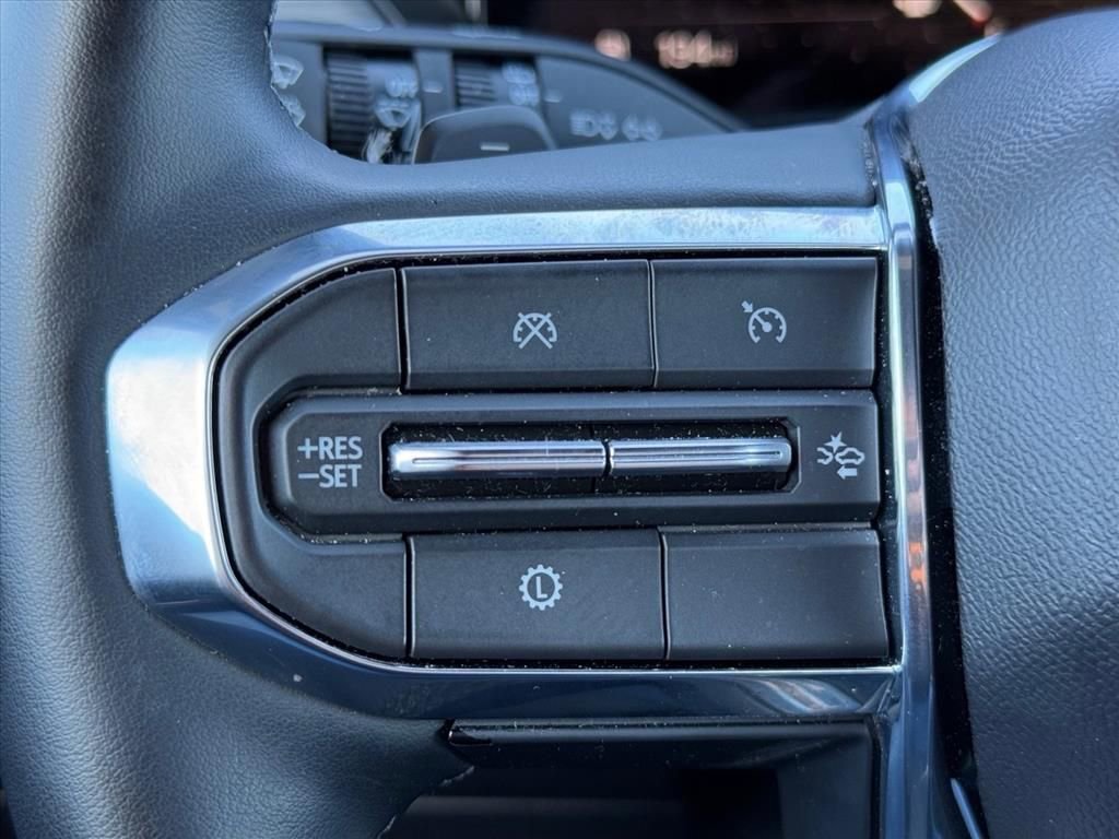 Used 2025 GMC Acadia Elevation image 20