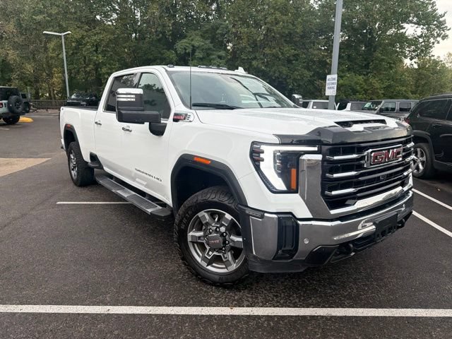 Used 2025 GMC Sierra 3500 SLT w/ SLT Premium Package AWD/4WD image 3