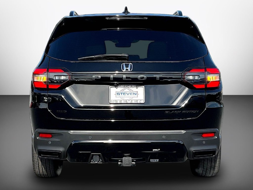 New 2026 Honda Pilot Black Edition image 5