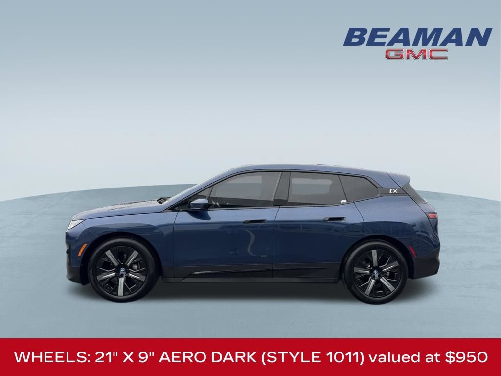 Used 2022 BMW iX xDrive50 w/ Premium Package image 4