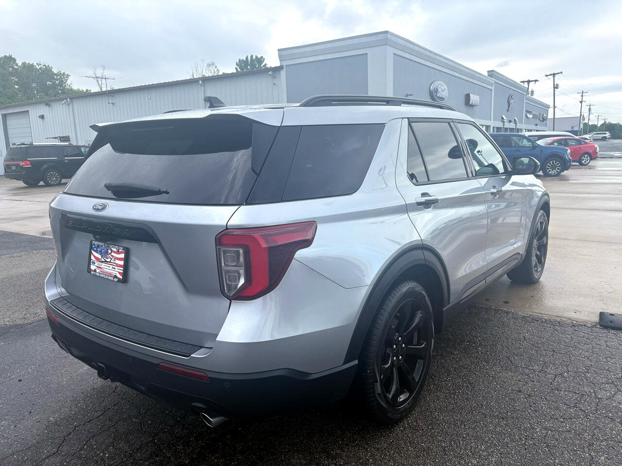 Certified 2023 Ford Explorer ST-Line w/ Class IV Trailer Tow Package RWD image 3