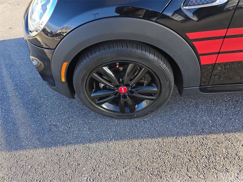 Used 2017 MINI Cooper 2-Door Hardtop image 10