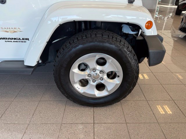 Used 2014 Jeep Wrangler Unlimited Sahara AWD/4WD image 10