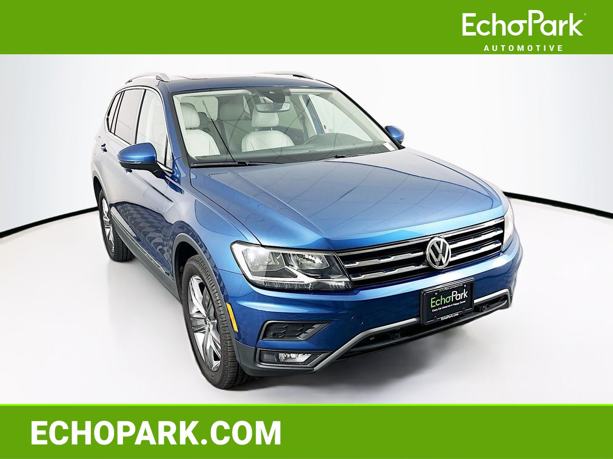 Used 2020 Volkswagen Tiguan SEL FWD image 1