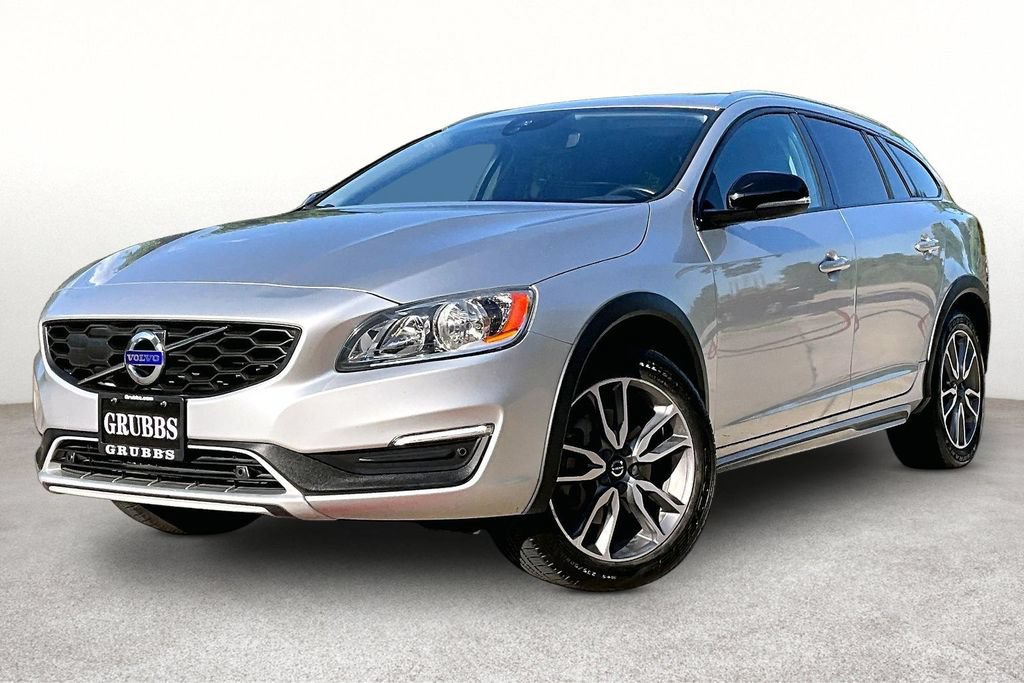 Used 2018 Volvo V60 T5 Cross Country AWD/4WD image 13