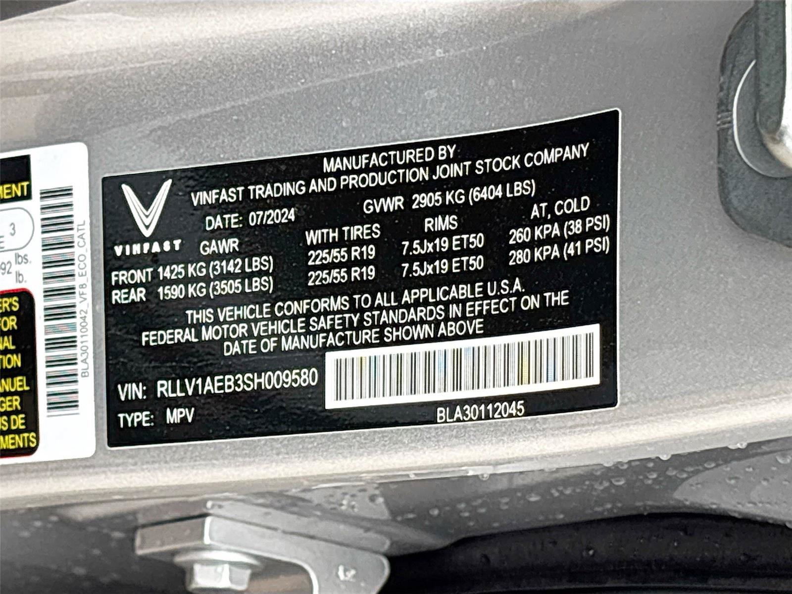 New 2025 VinFast VF 8 Eco AWD/4WD image 31
