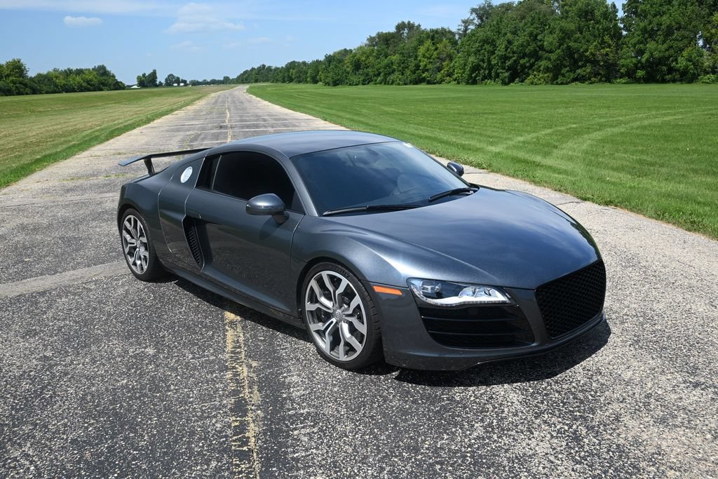 Used 2011 Audi R8 V10 AWD/4WD image 3
