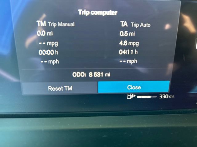 Certified 2025 Volvo XC40 B5 Core AWD/4WD image 23