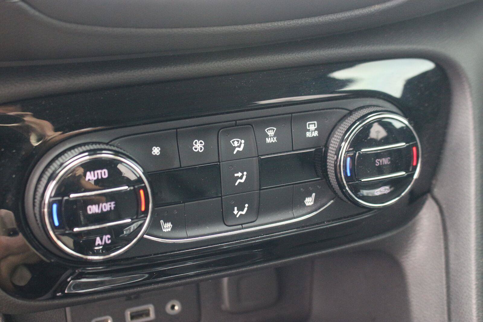 Used 2022 Buick Encore GX Essence w/ Advanced Technology Package FWD image 25