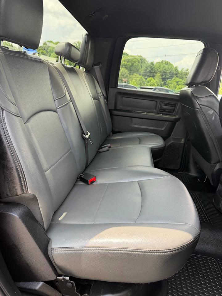 Used 2022 RAM 2500 Tradesman w/ Chrome Appearance Group RWD image 15