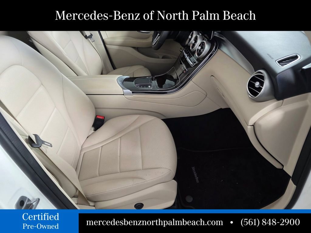 Certified 2022 Mercedes-Benz GLC 300 image 29