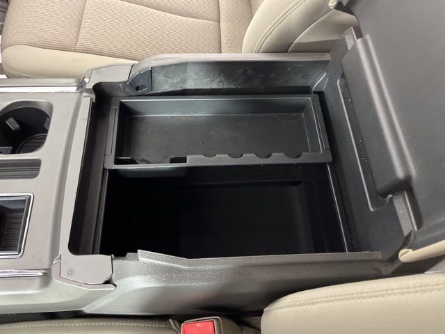 Used 2020 Ford Expedition XLT image 29