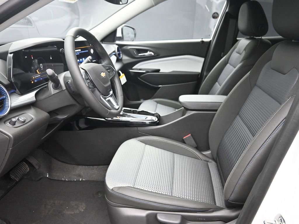 New 2026 Chevrolet Trax LT w/ Driver Confidence Package image 13