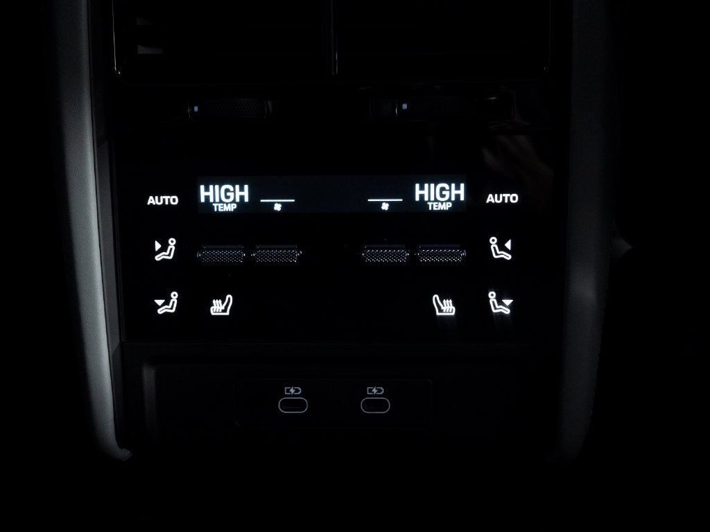 New 2026 Porsche Cayenne Turbo AWD/4WD image 43