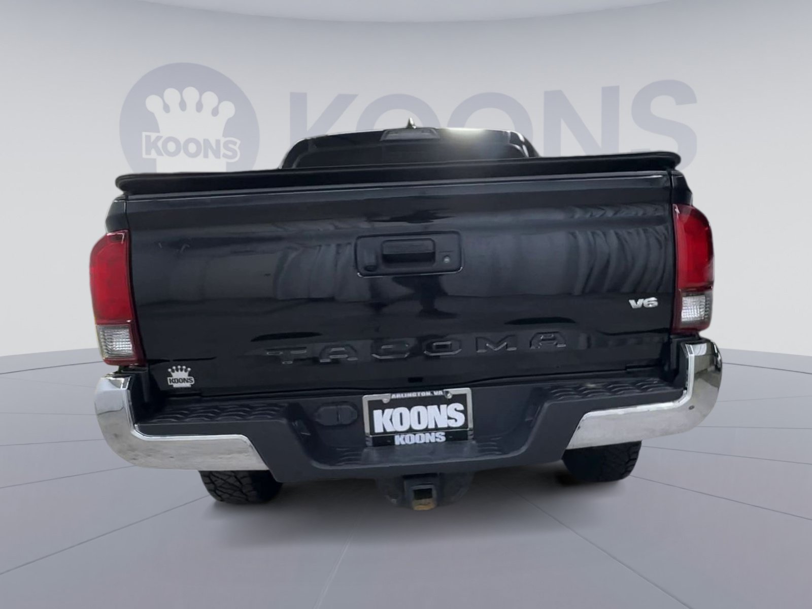 Used 2021 Toyota Tacoma SR5 RWD image 4