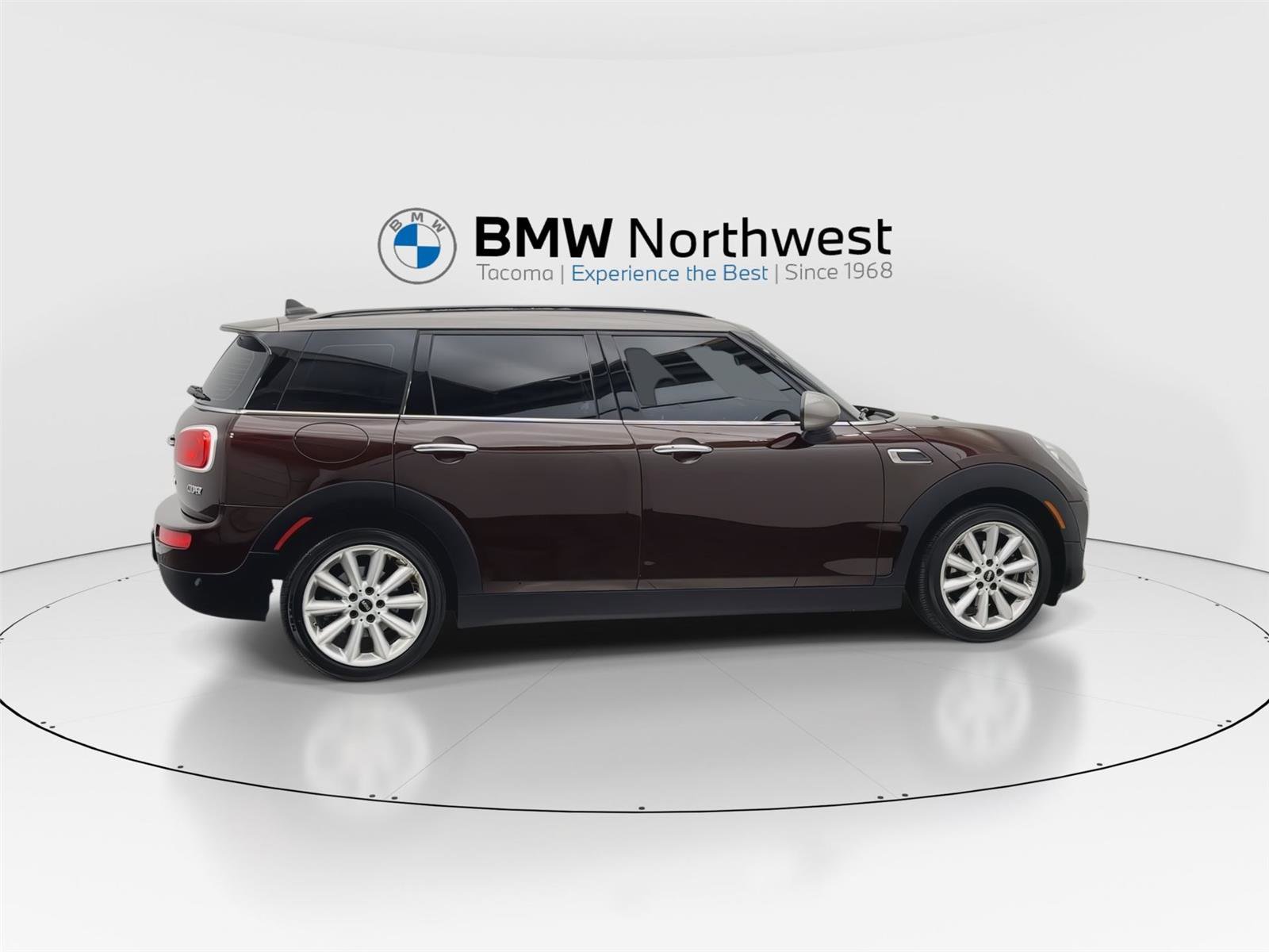 Used 2016 MINI Cooper Clubman image 4