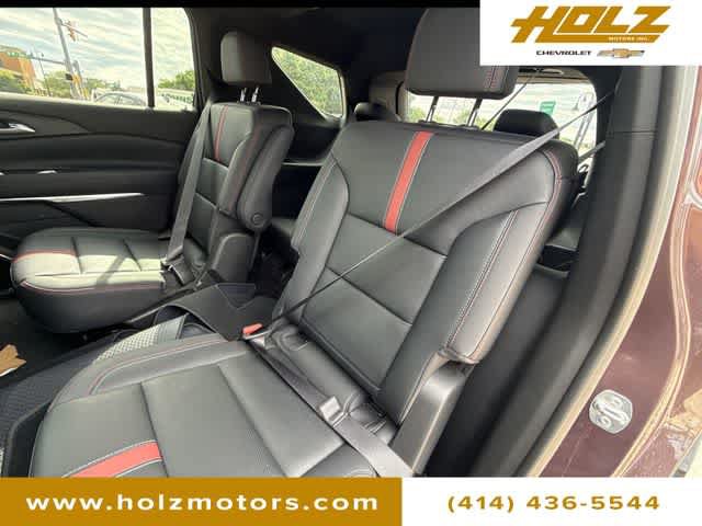 Certified 2025 Chevrolet Traverse RS w/ LPO, Floor Liner Package AWD/4WD image 25