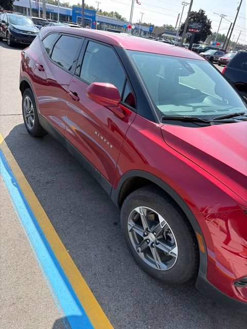 Used 2023 Chevrolet Blazer LT AWD/4WD image 5