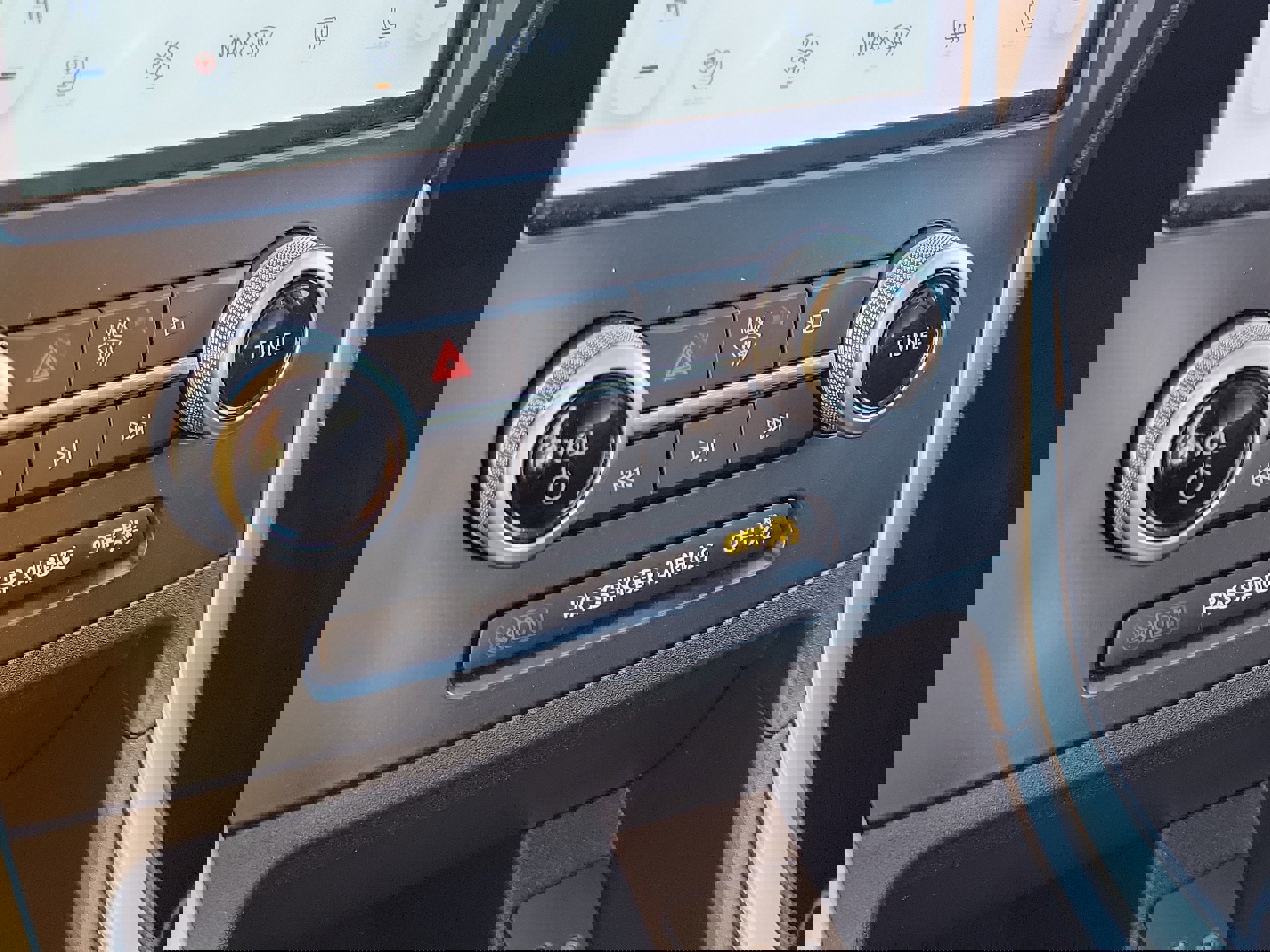 Used 2024 Ford Edge SEL w/ Convenience Package image 30