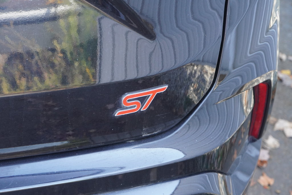 Used 2019 Ford Edge ST w/ Equipment Group 401A AWD/4WD image 8