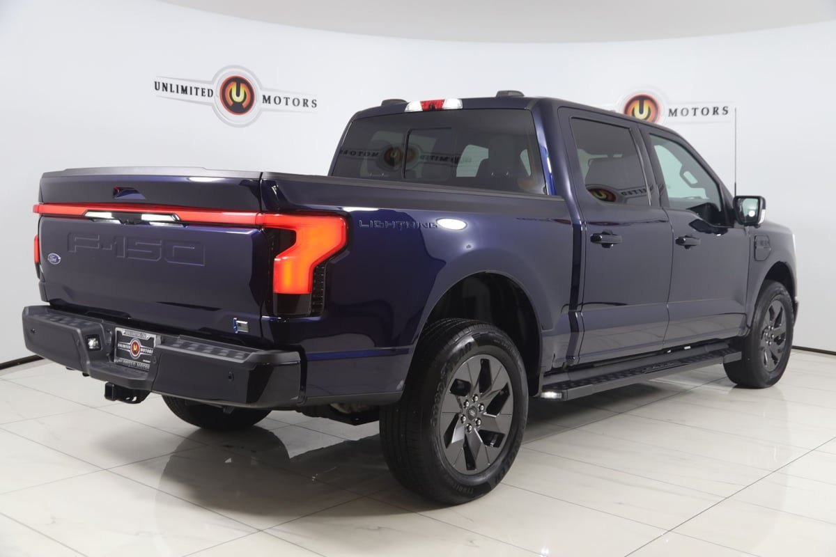 Used 2023 Ford F150 Lightning Lariat AWD/4WD image 3