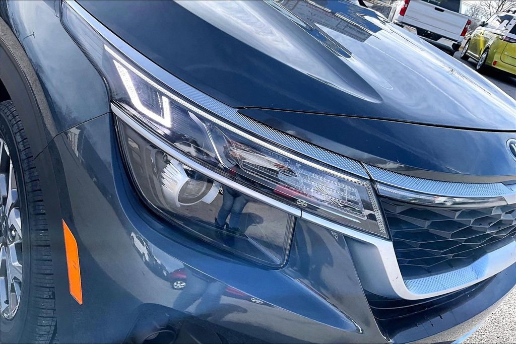 Used 2021 Kia Seltos EX image 30