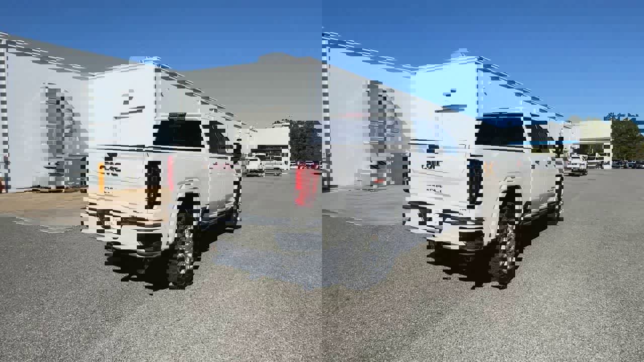 Used 2021 GMC Sierra 2500 Denali w/ Denali Ultimate Package image 8