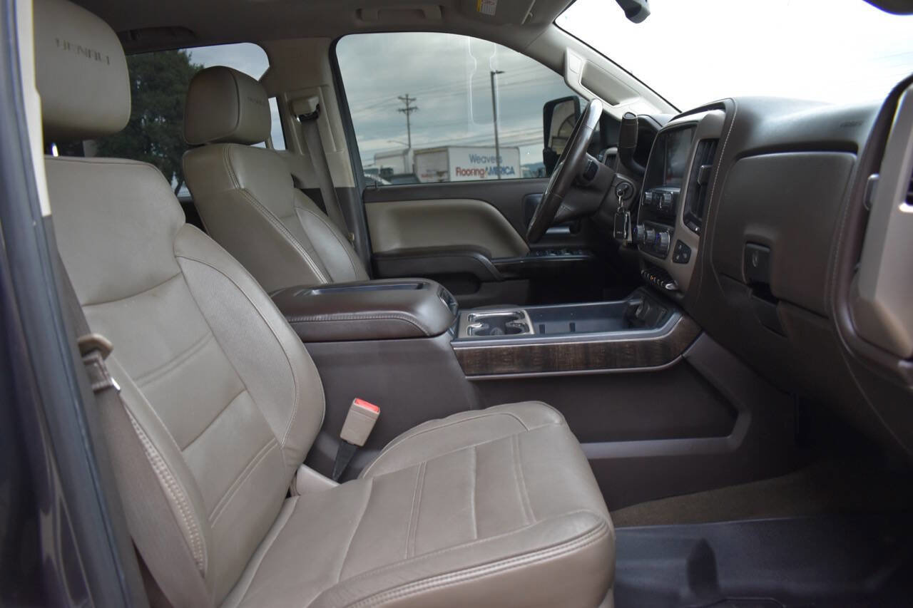 Used 2015 GMC Sierra 3500 Denali w/ Duramax Plus Package image 39
