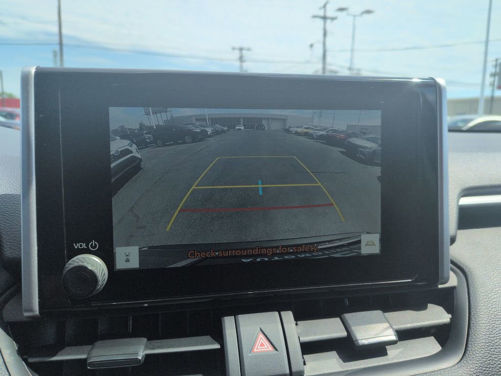 Used 2025 Toyota RAV4 XLE AWD/4WD image 20