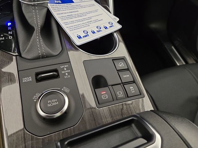 Used 2025 Toyota Highlander Platinum image 29