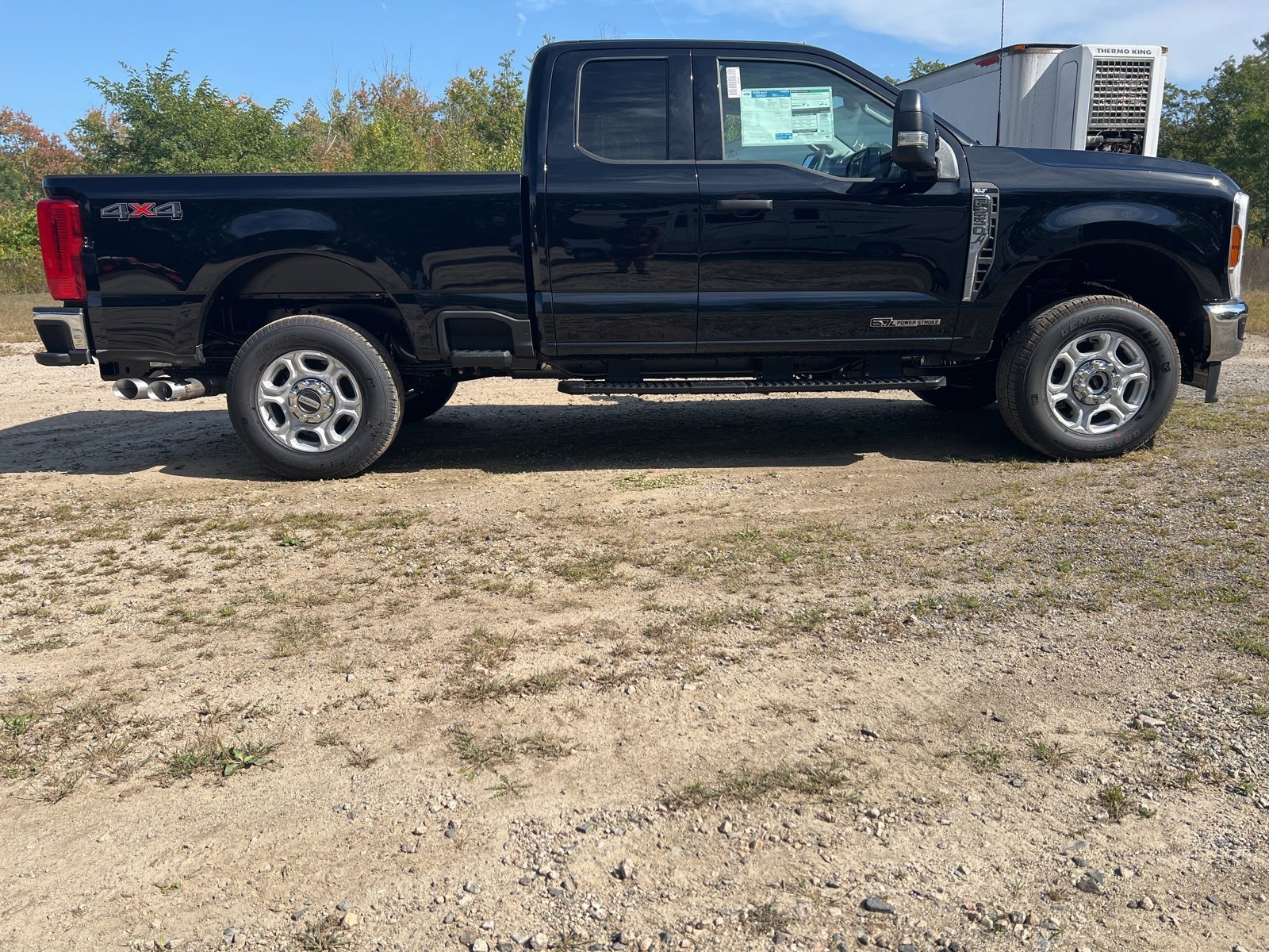 New 2026 Ford F250 4x4 SuperCab Super Duty image 9