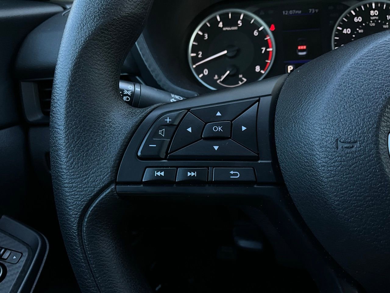 Used 2025 Nissan Sentra S image 29