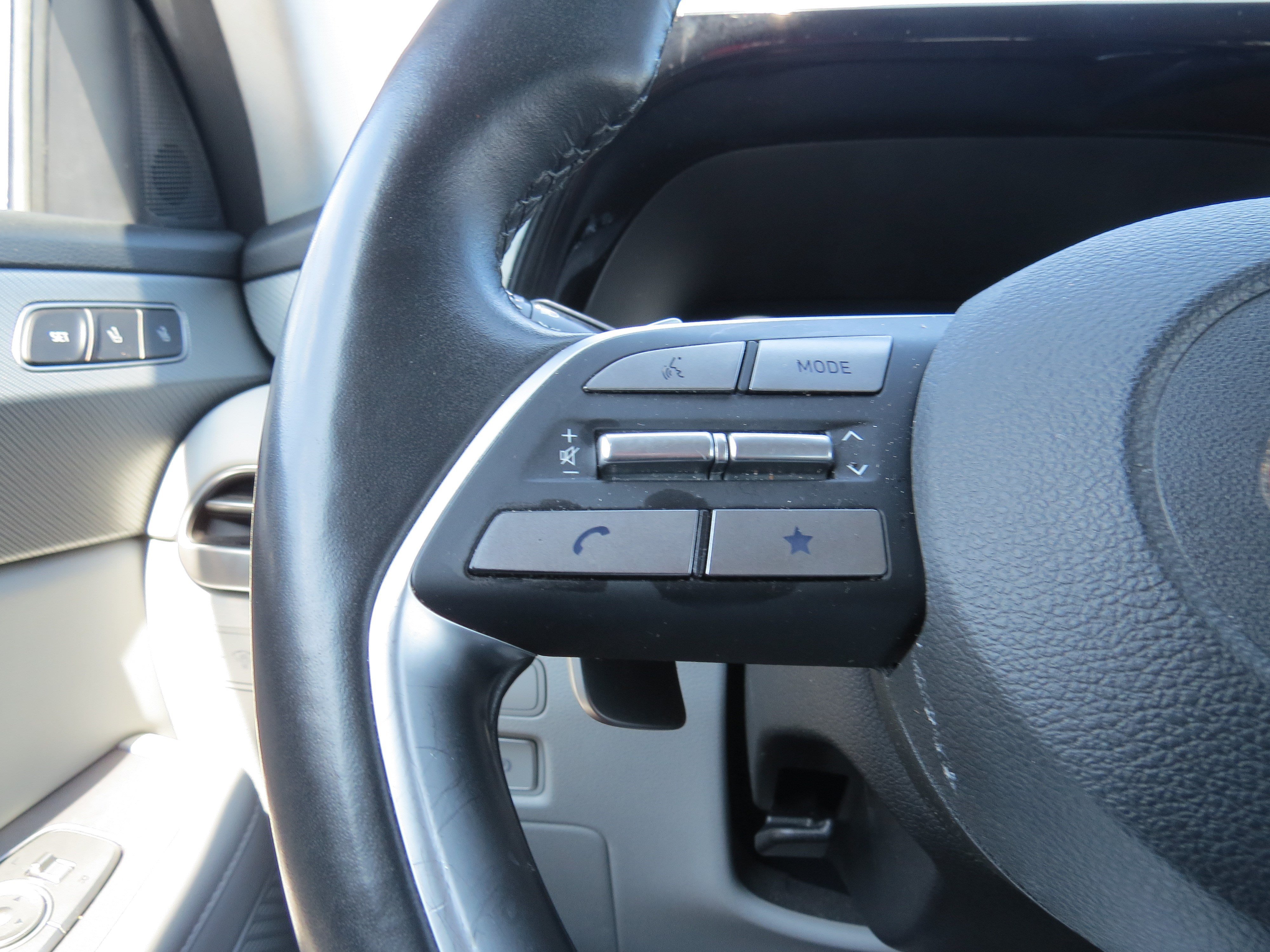Used 2024 Hyundai Palisade SEL w/ Premium Package AWD/4WD image 19