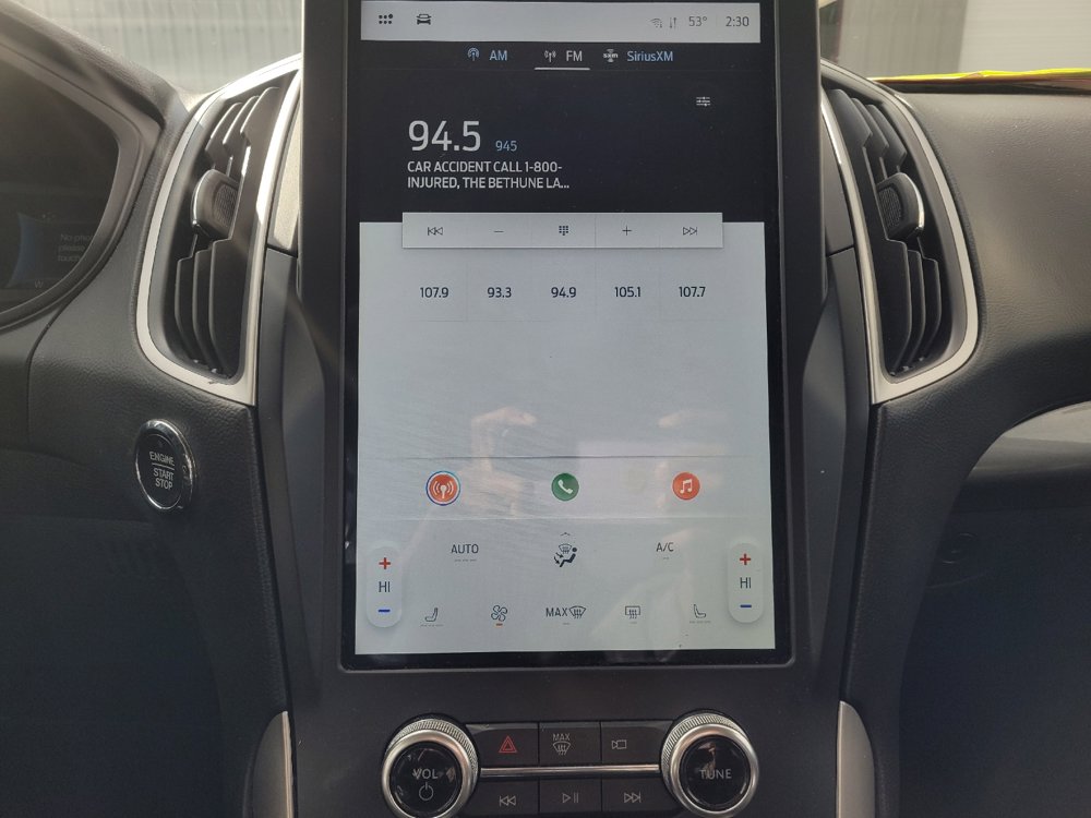 Used 2023 Ford Edge SEL image 25