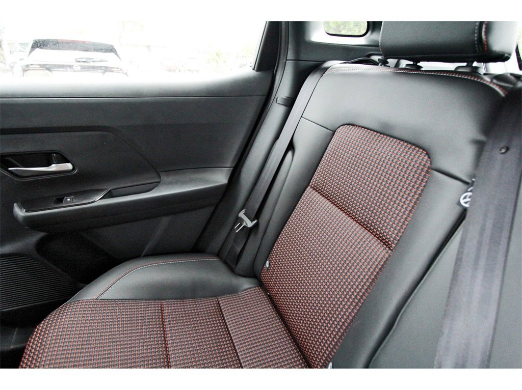 New 2026 Nissan Kicks SR image 11