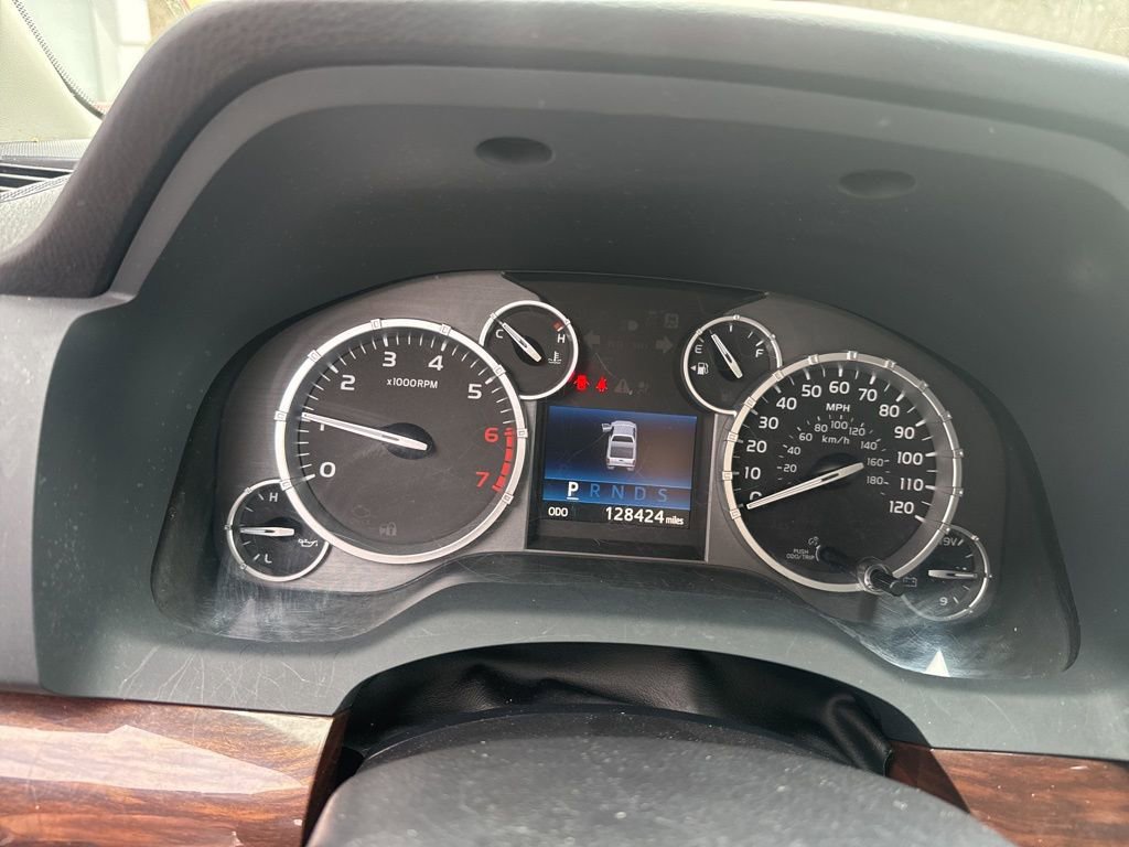 Used 2014 Toyota Tundra Limited w/ Limited Premium Package image 14