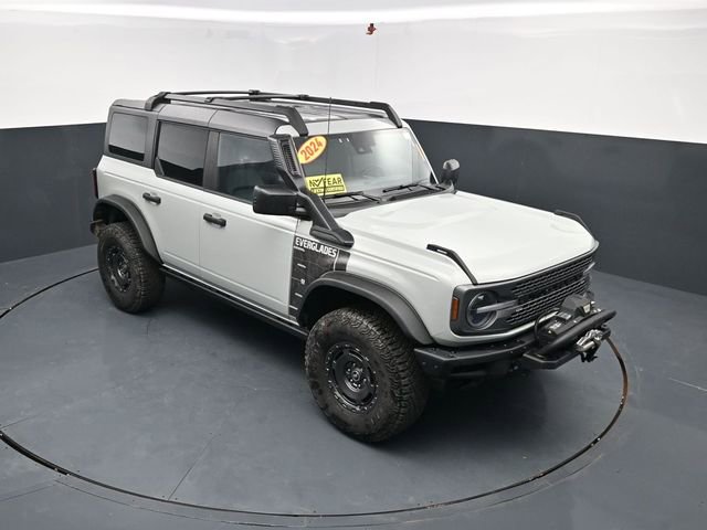 Used 2024 Ford Bronco Everglades image 35