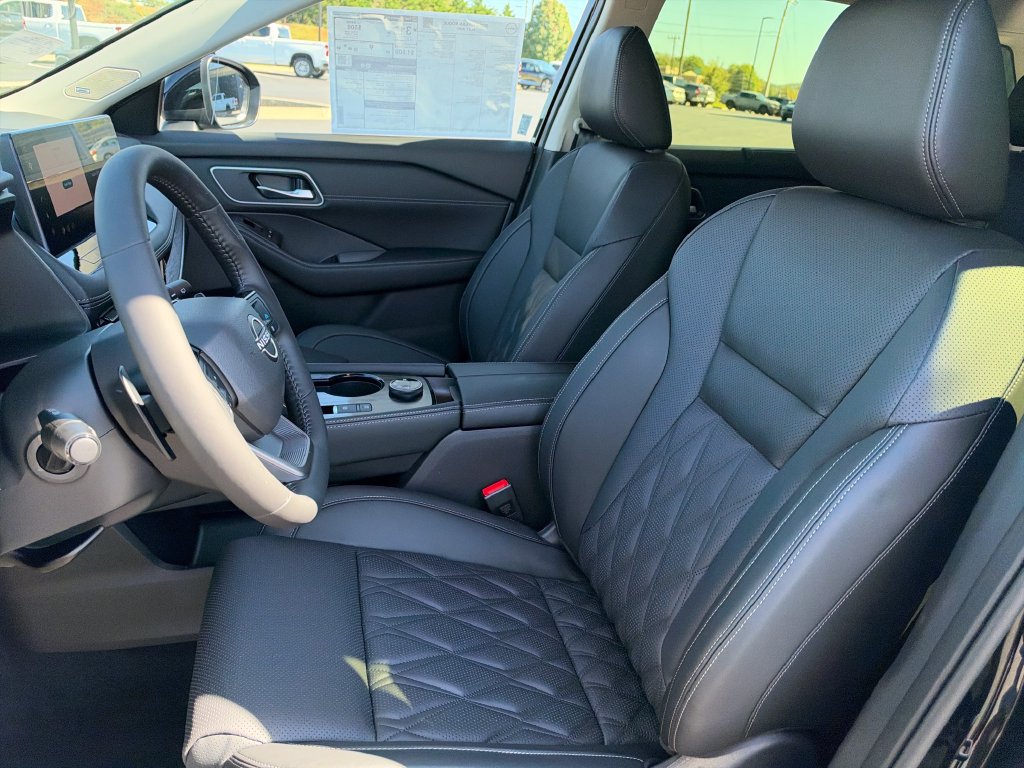 New 2026 Nissan Rogue Platinum w/ Platinum Premium Package AWD/4WD image 13