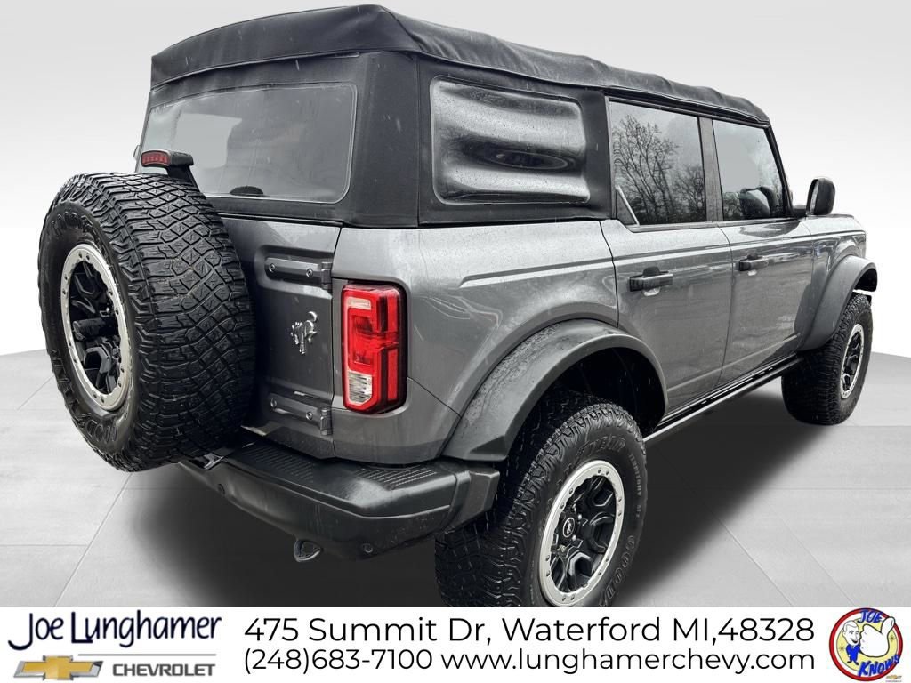 Used 2021 Ford Bronco Black Diamond w/ Sasquatch Package image 3