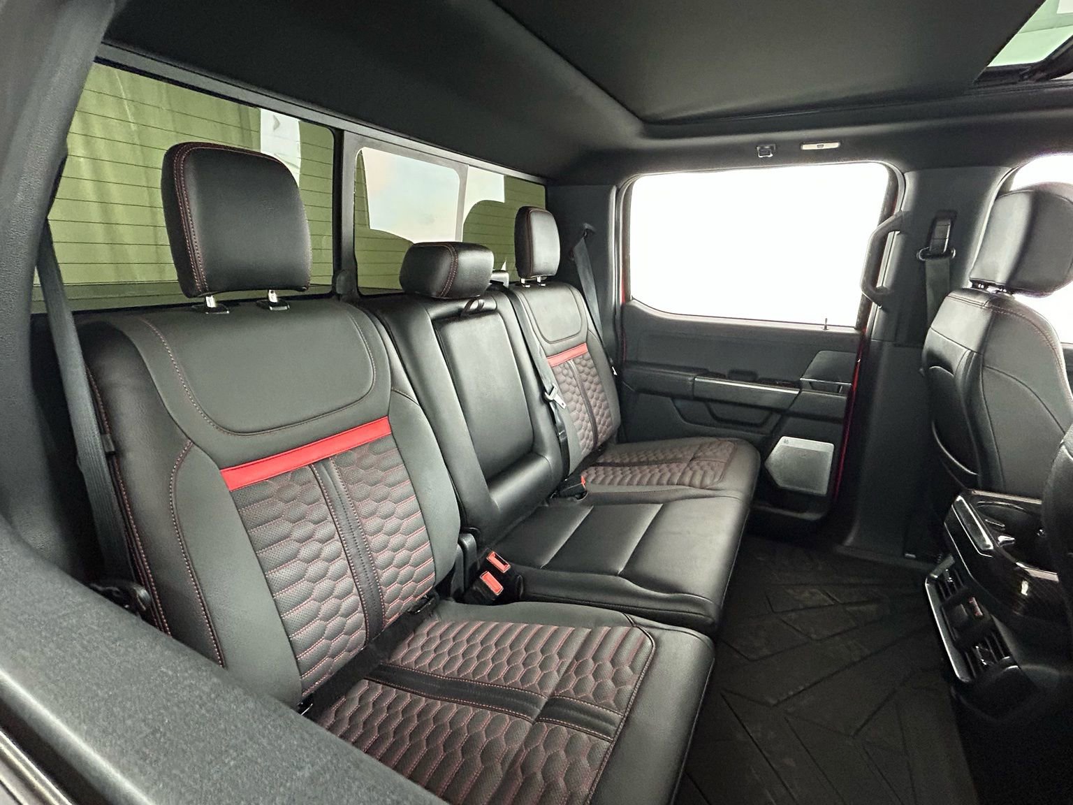 Used 2022 Ford F150 Lariat w/ Equipment Group 502A High image 43