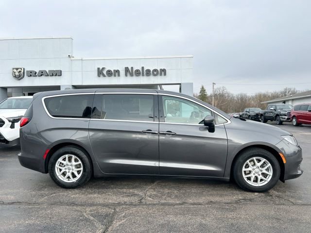 Used 2017 Chrysler Pacifica LX image 13