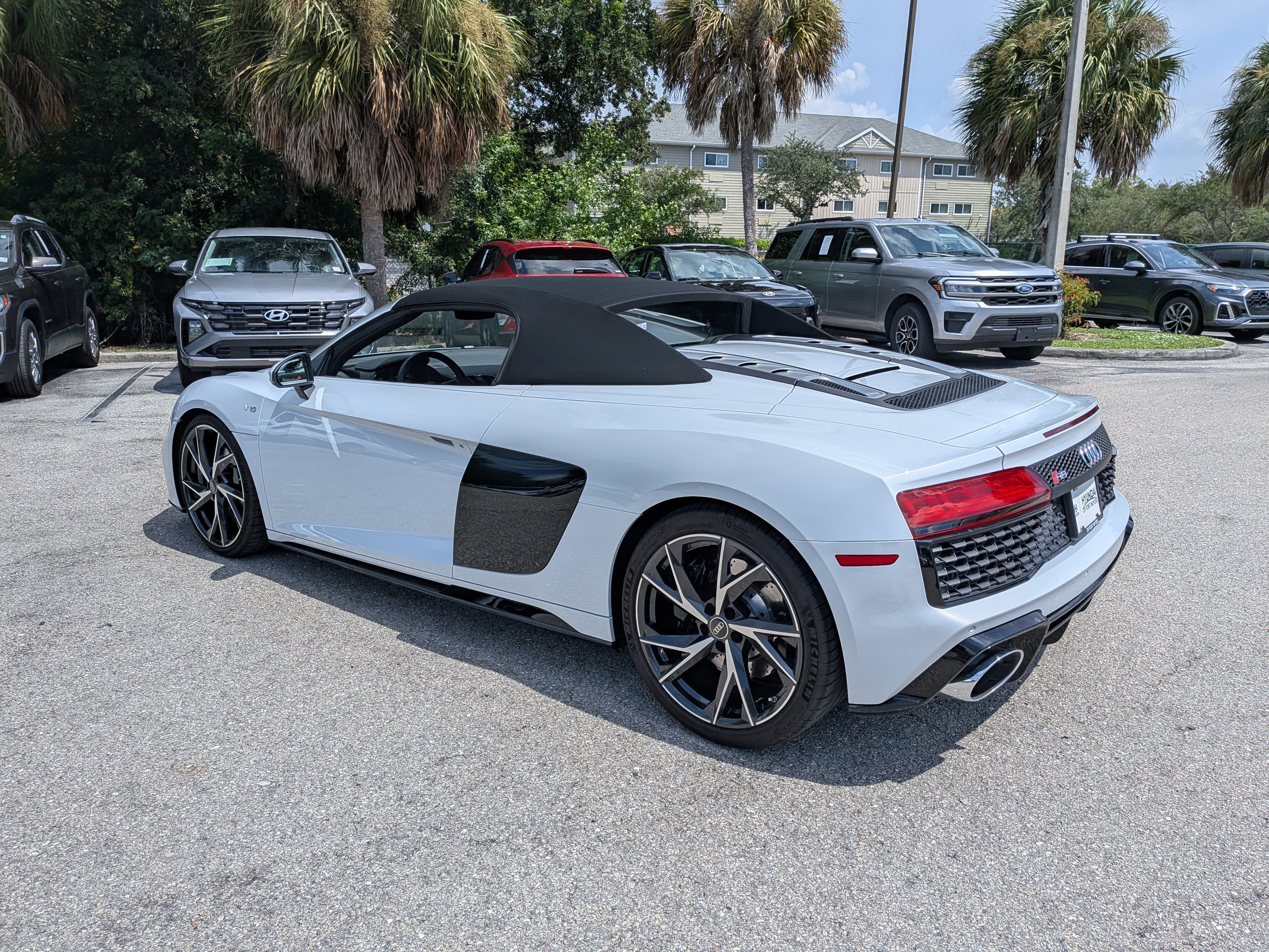Used 2023 Audi R8 V10 performance RWD image 6