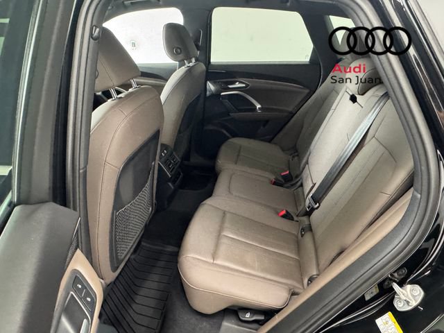 Used 2025 Audi Q5 Premium w/ Convenience Package AWD/4WD image 23
